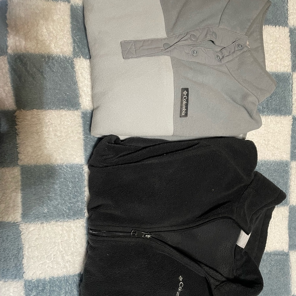 Columbia Two-Tone Gray and Black Fleece Jackets